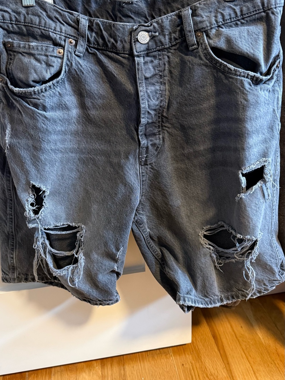 Men's Distressed Black Denim Shorts Zara